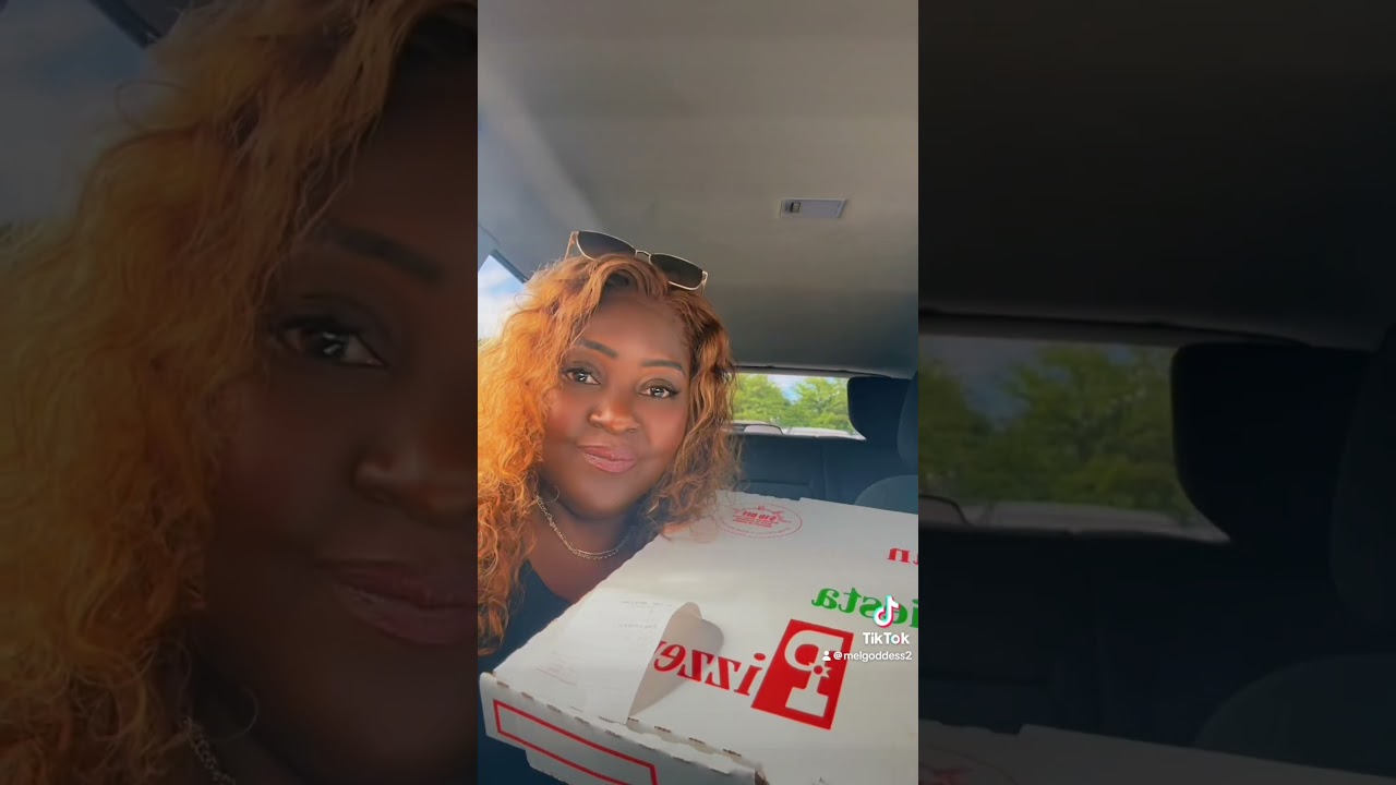 Italian🇮🇹Fiesta Food Review 🍕#itsbussin or #disgustin👍🏾👎🏾