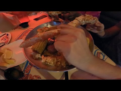 Best Cajun Crab Boil - Surfing Crab (San Antonio, TX)
