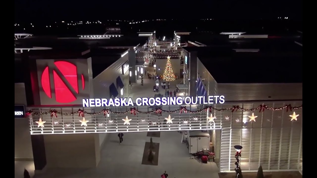 Take a Virtual Tour of Nebraska Crossing Outlets!