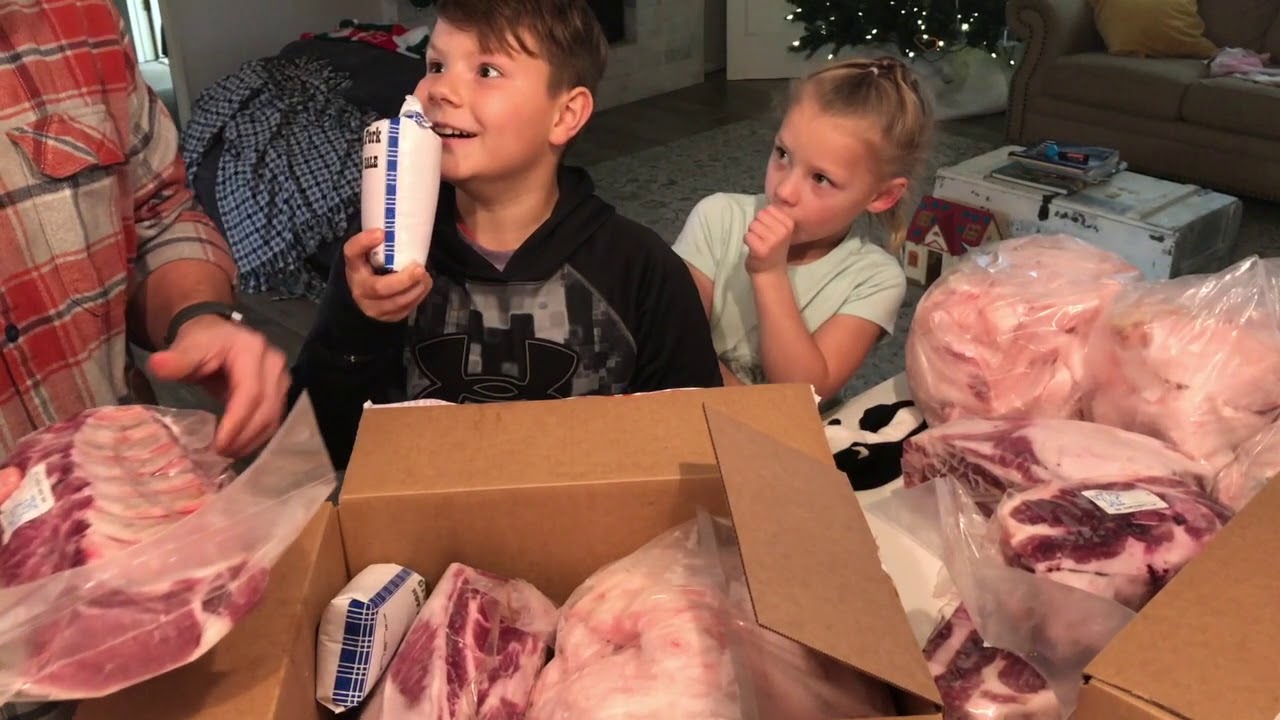 Our Fat Old KUNEKUNE Pig Gave Us a LOAD of Pork!
