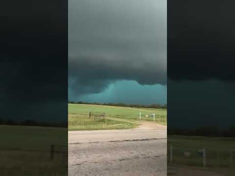 Storm rolling to Fredericksburg, Texas on Monday night