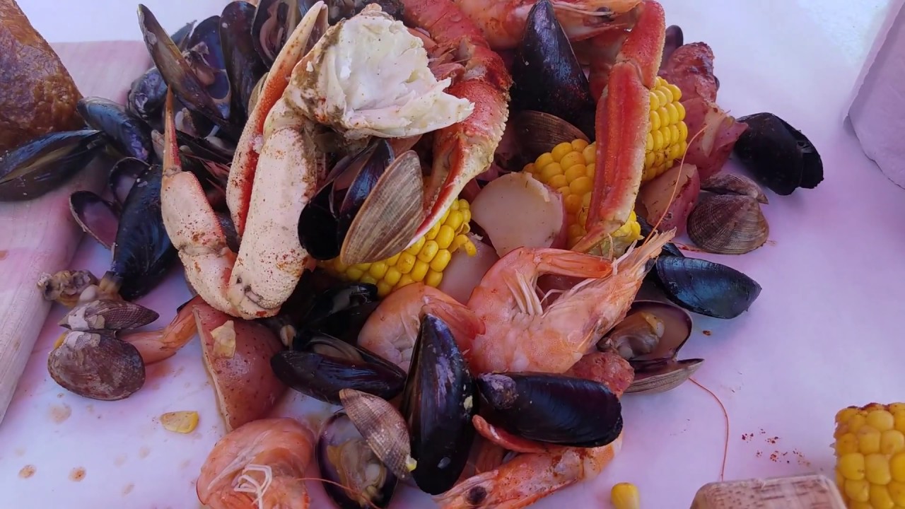 The Crab Pot - Seattle Waterfront