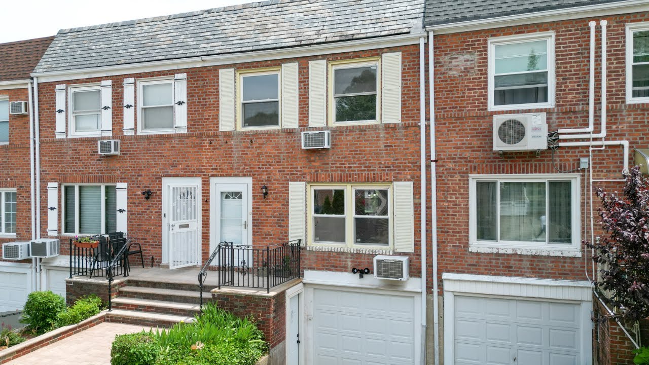 70-29 174th Street, Fresh Meadows, NY 11365 - Full Version