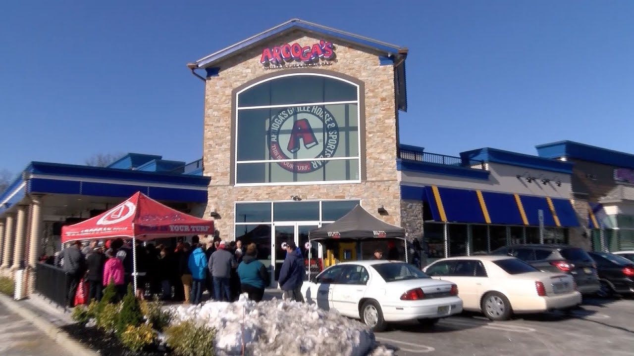 Business Spotlight: Arooga's Grille House and Sports Bar